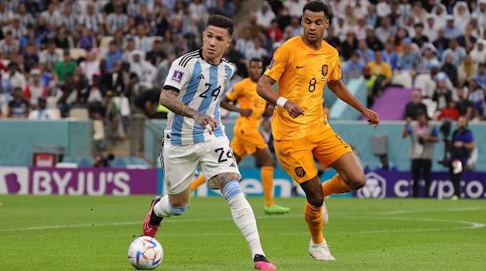Cody Gakpo and Enzo Fernández during the World Cup.